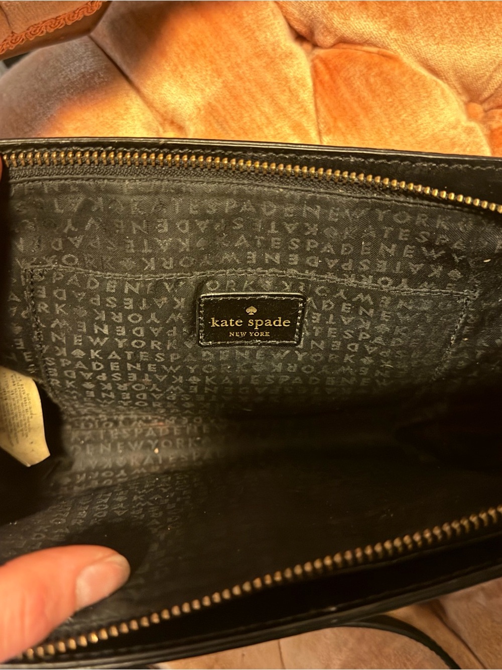 kate spade vintage Black Crossbody with Cream Zip Accent Adelia bag - Picture 4 of 4